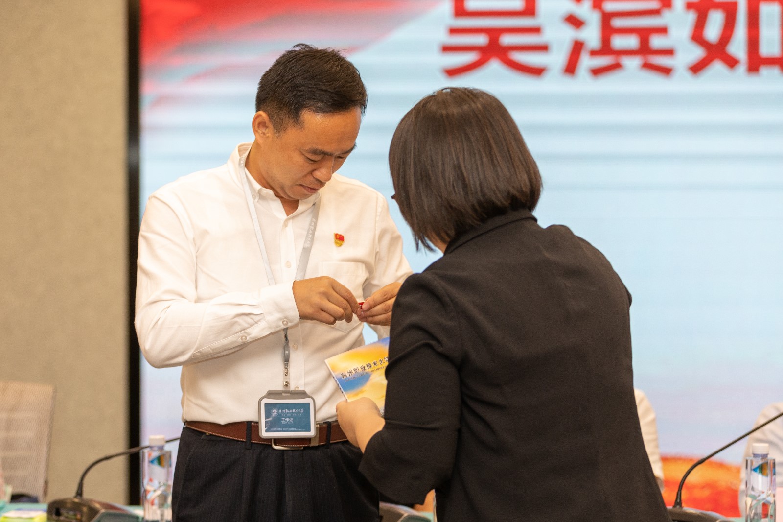 DHY_1712.jpg DHY_1712.jpg