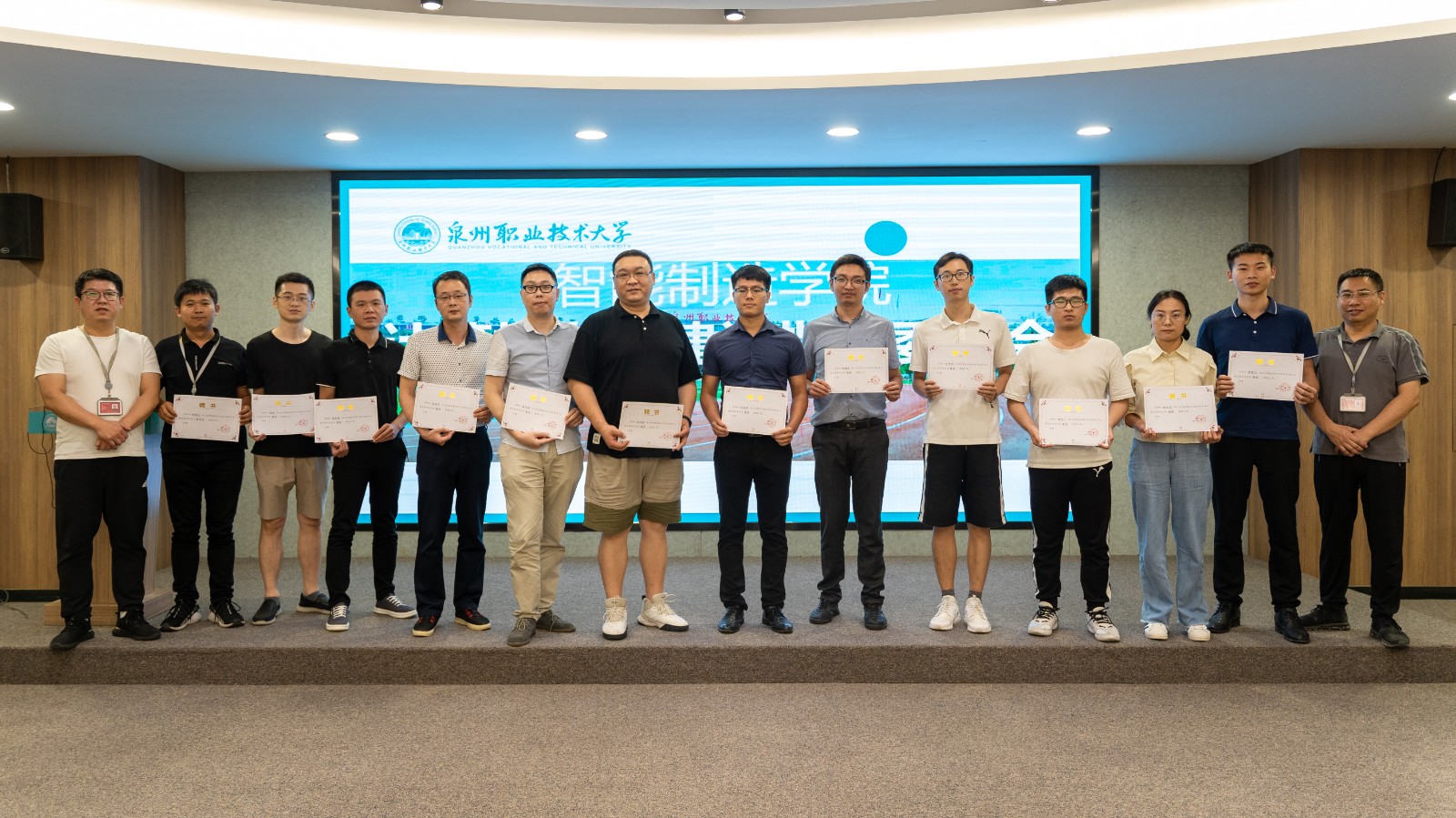 JJH-01627.jpg JJH-01627.jpg