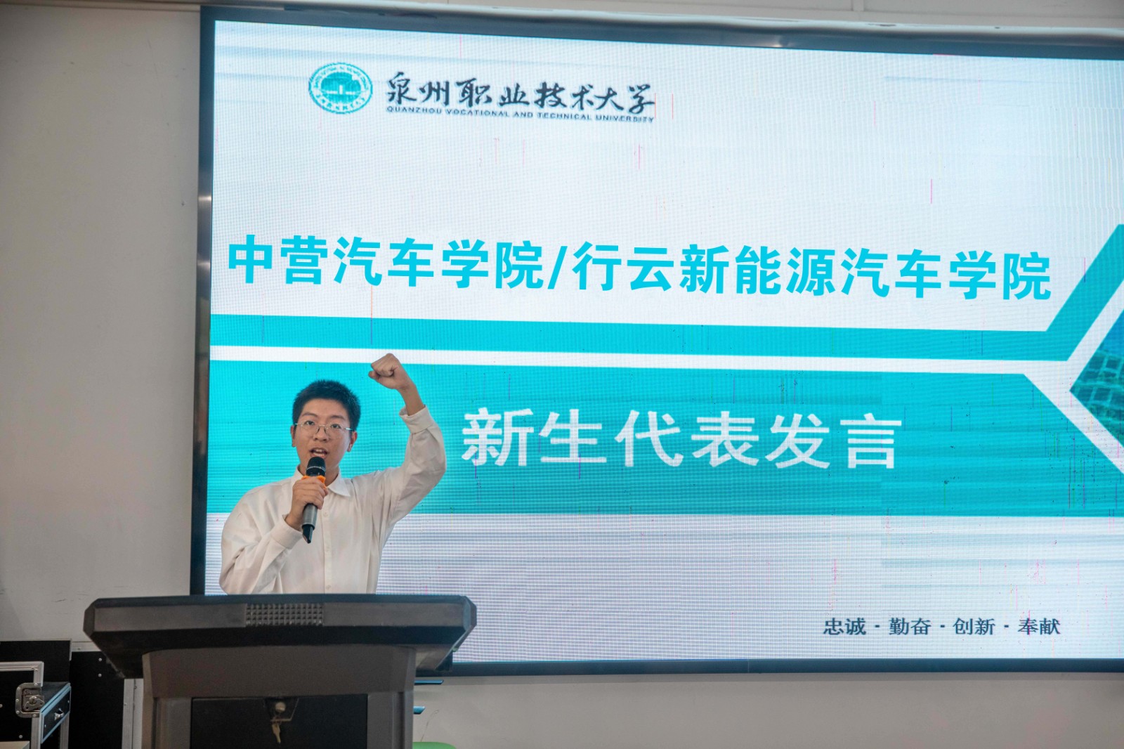 C12A6981 拷贝.jpg C12A6981 拷贝.jpg