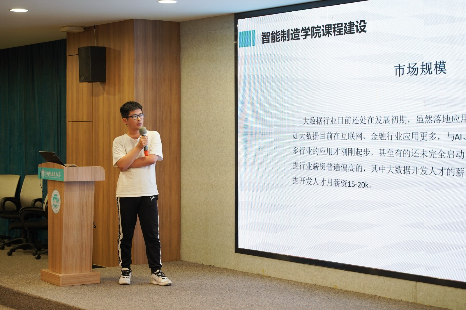 JJH-01546.jpg JJH-01546.jpg